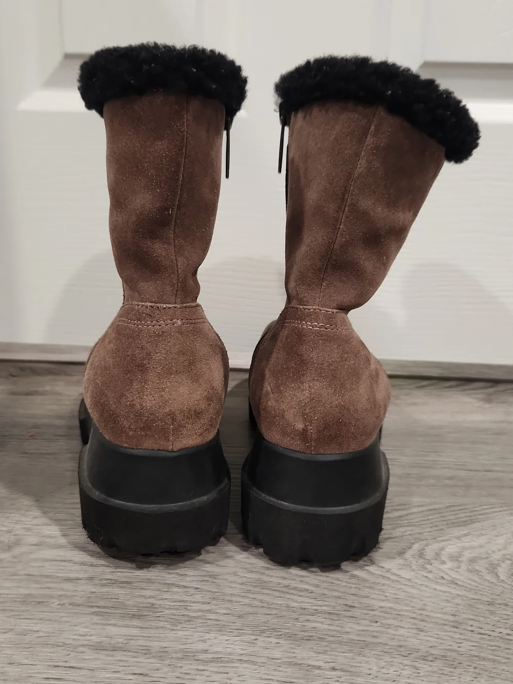 Aquatalia Kyla Brown Suede Shearling Boots 10.5 M Water Resistant Lug Sole $550